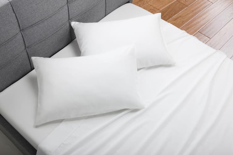 Trafalgar Hotel Quality 1500TC Cotton Rich Bed Sheets Set (King, White)