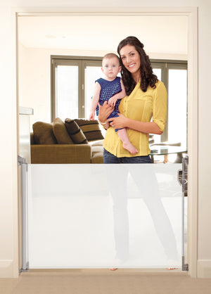 Dreambaby Retractable Gate - White