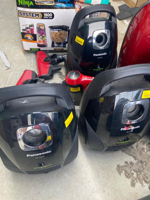 Panasonic ECO-Max Light Bagged Vacuum Cleaner