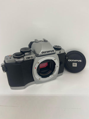Olympus OM-D E-M10 Mirrorless Digital Camera Body only