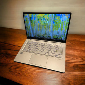 Asus VivoBook  White 13.3” Quad Core 10th i5-1035G1 8GB RAM 512GB SSD Win11