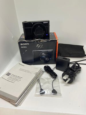 RX100 IV Digital Compact Camera with 2.9x Optical Zoom
