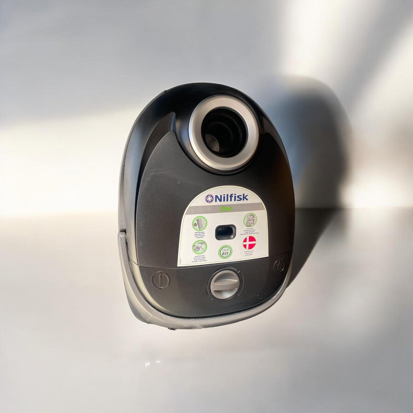 Nilfisk ONE BLB10P05A-HB15 Basic vacuum cleaner