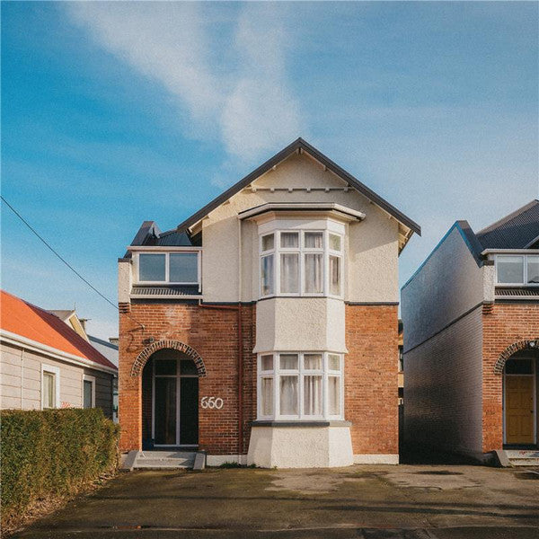 Six60 – Castle St