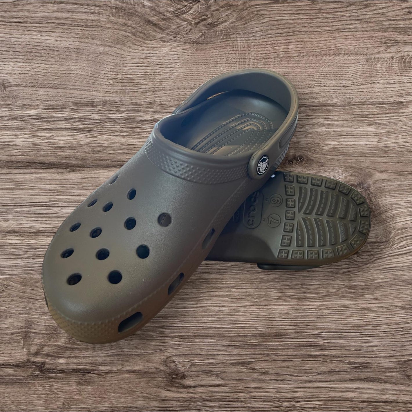 Crocs Classic Clog Sandal - Chocolate (Size M7/W9)