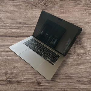 MacBook Air (15-inch, M2, 2023) -