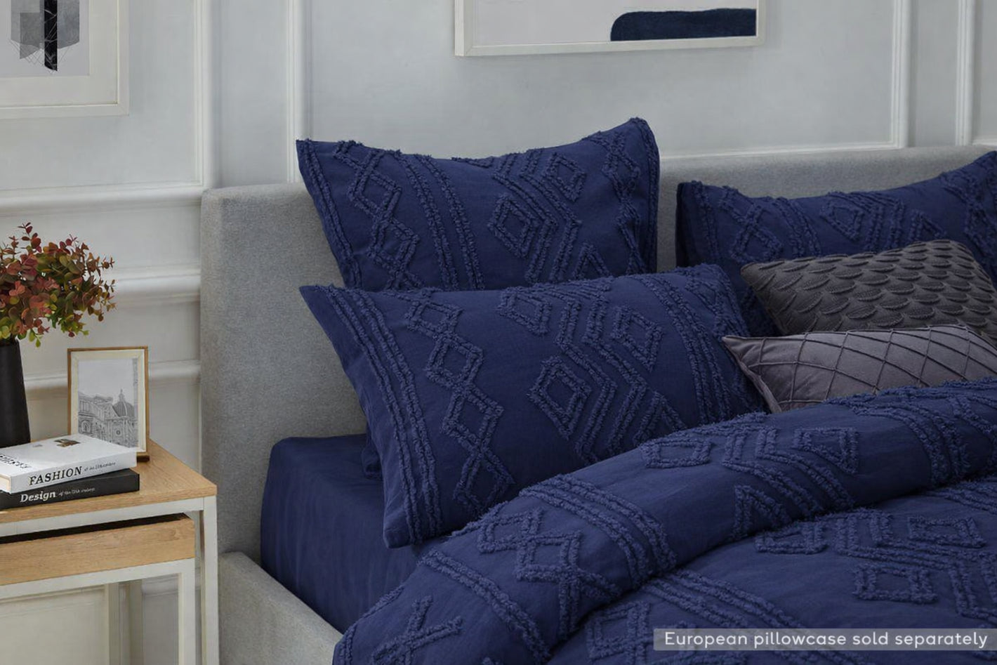 Trafalgar Leander Tufted Quilt Cover Set (King, Navy)