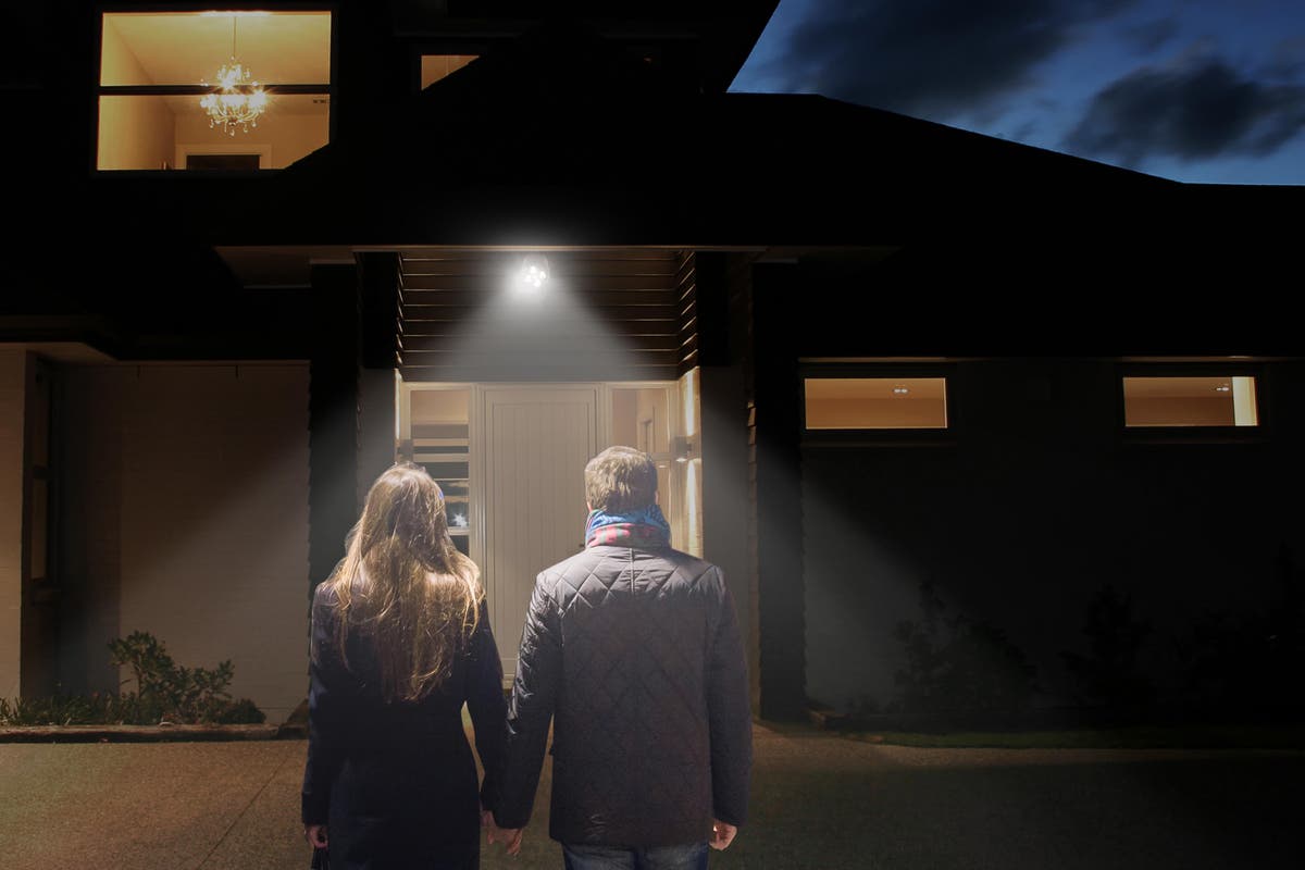 Battery Powered Wall Mounted Motion Sensor LED Light -