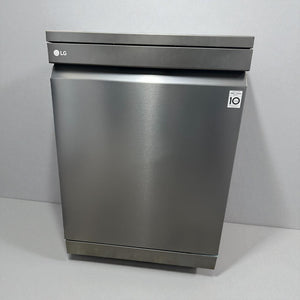 LG QuadWash Matte Black TrueSteam Dishwasher XD3A25MB uses advanced TrueSteam technology