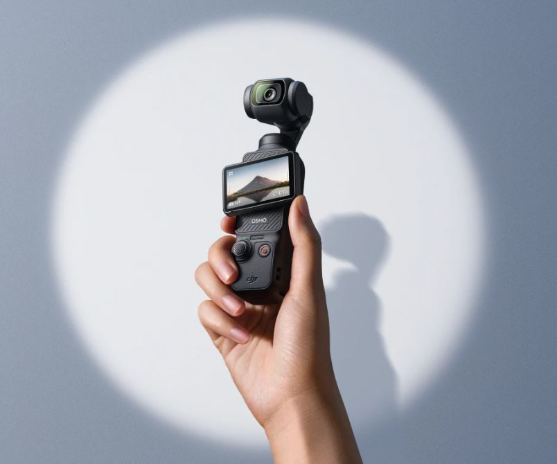 DJI Osmo Pocket 3 Action Camera - Creator Combo